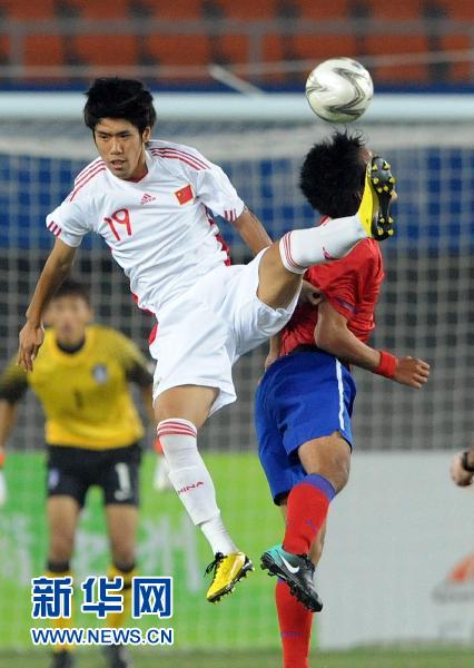 中国男足0比3负于韩国队遭淘汰 (4)