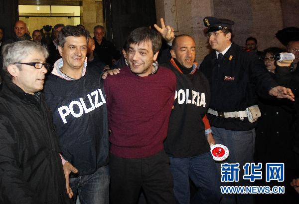 意大利逮捕一名黑手党大佬 (2)