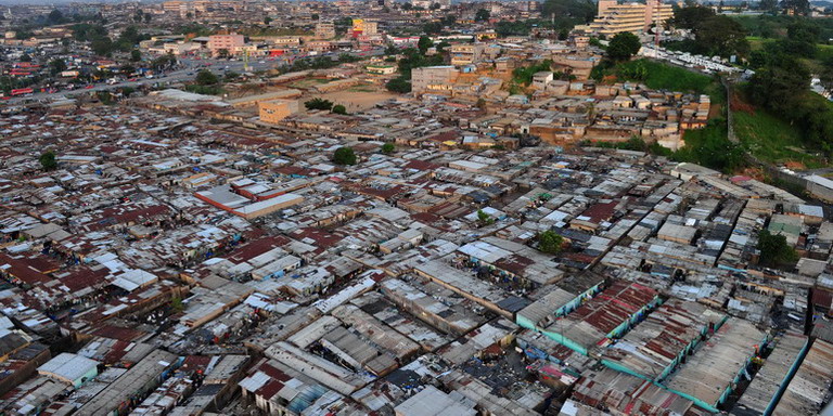 高清:空中鸟瞰科特迪瓦经济首都阿比让 (7)