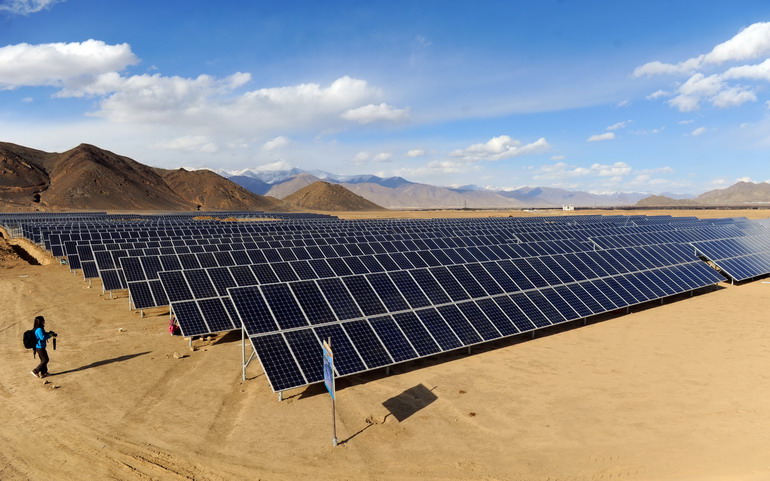 日喀则10兆瓦太阳能光伏电站也是为西藏和平