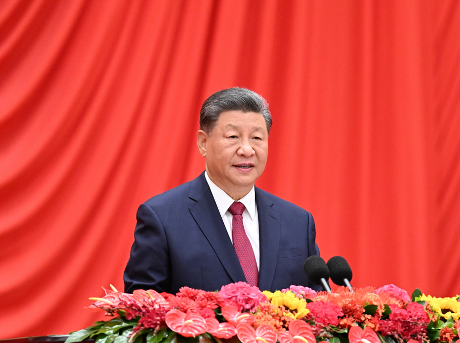 习近同等党和国度带领人出席庆贺中华人平易近共和国成立75周年接待会