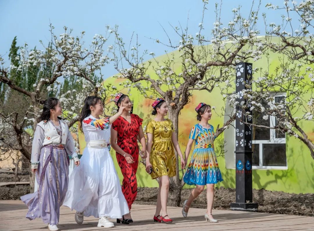 《笑靥如花》彭守群