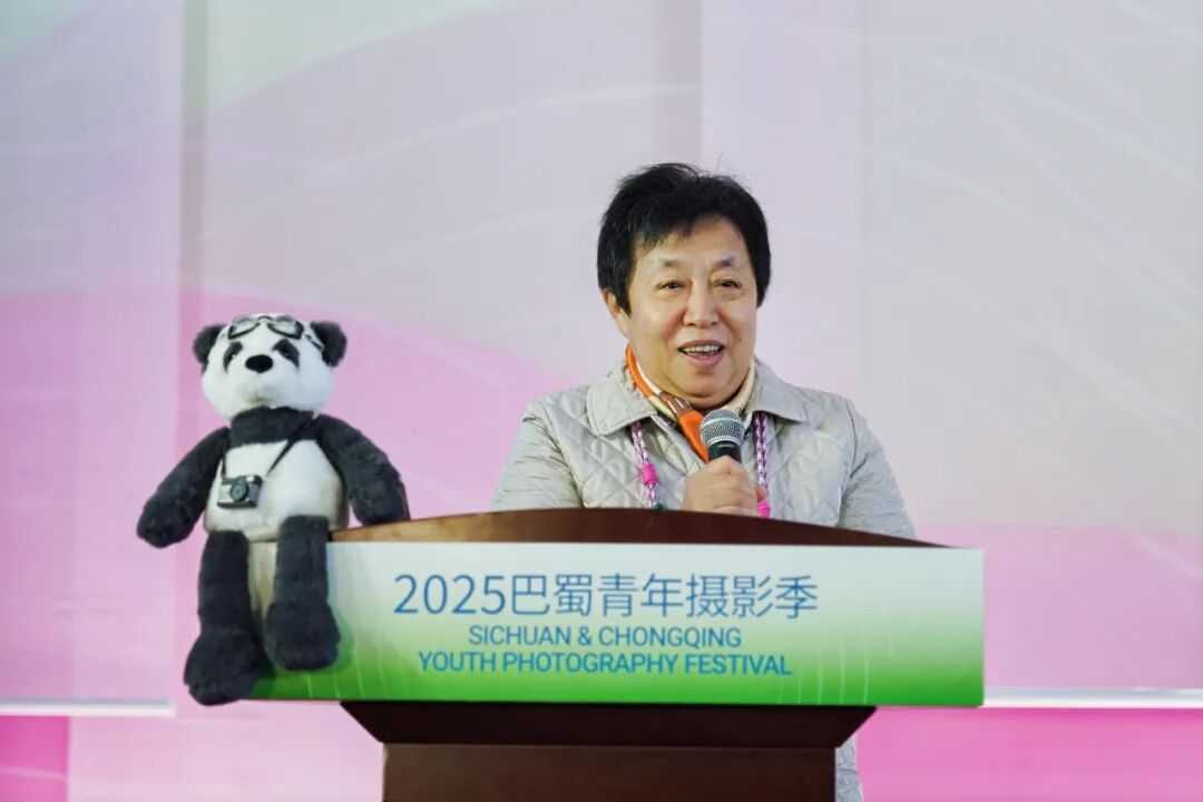 中国摄影家协会副主席宋靖致辞