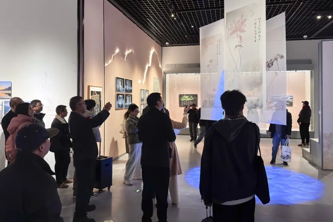 精巧的展陈设计吸引观众打卡、拍照